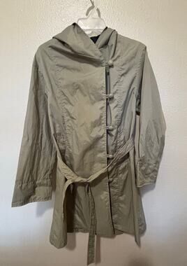 Women’s Orvis Belted Lightweight Button Rain Coat Jacket Travel Packable size XS
